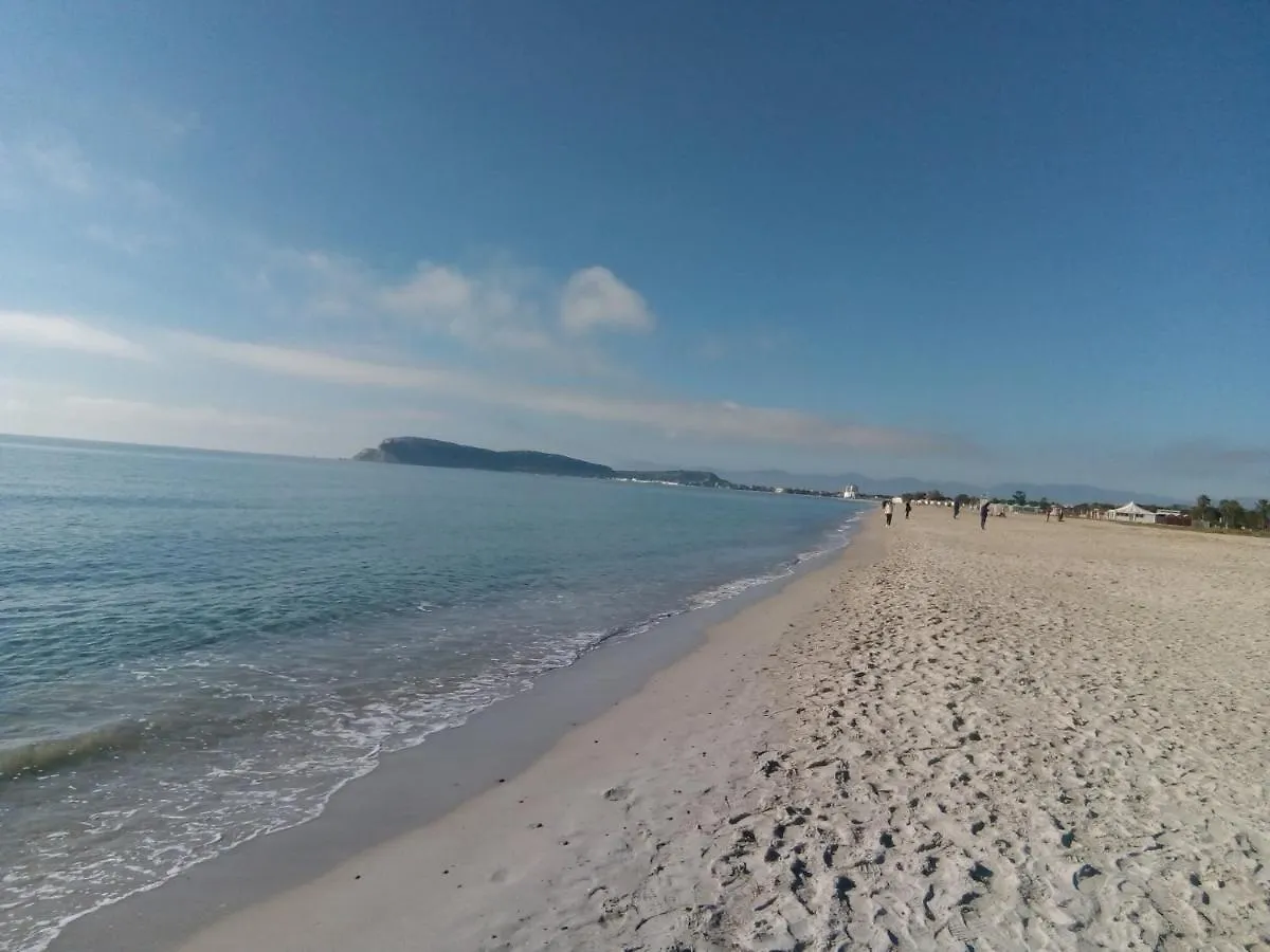 Casa Vacanze Menta Fiorita Flumini di Quartu 0*,